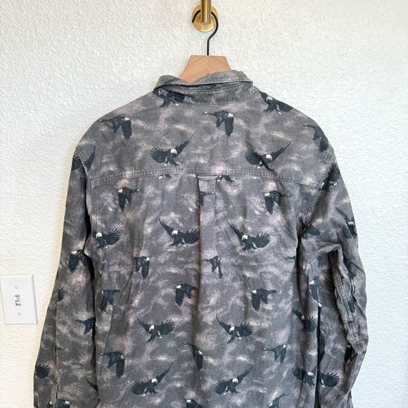 VTG Woolrich Men's XL Eagle Novelty Print Button Down Grey Gorpcore 90's Camp - Picture 11 of 11